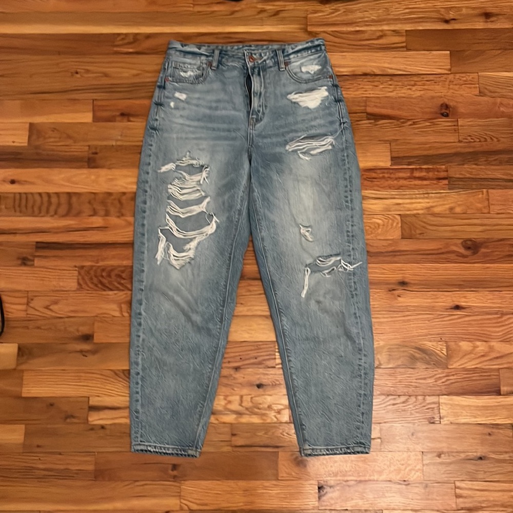 American eagle relaxed mom jeans